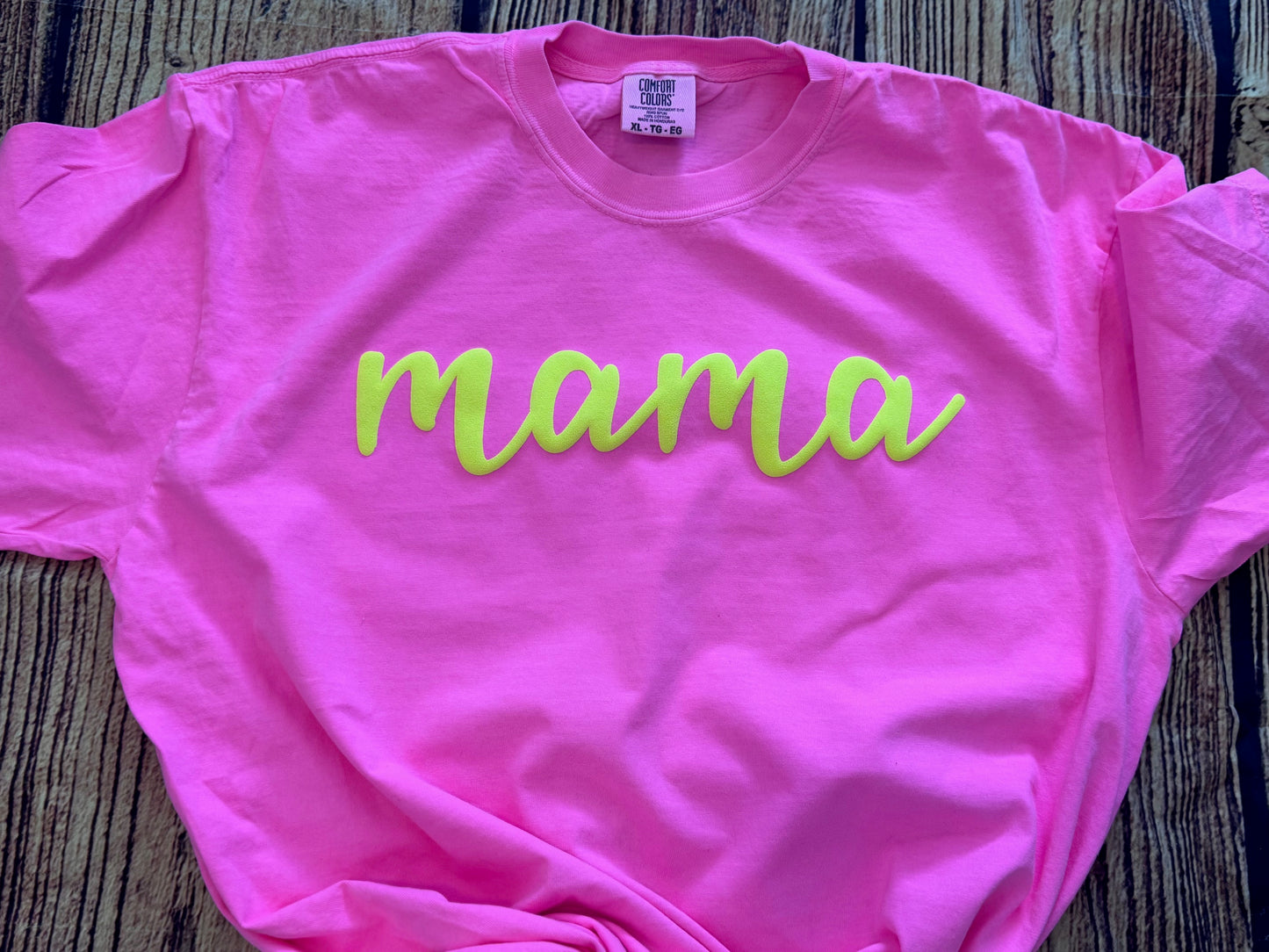 NEON Mama